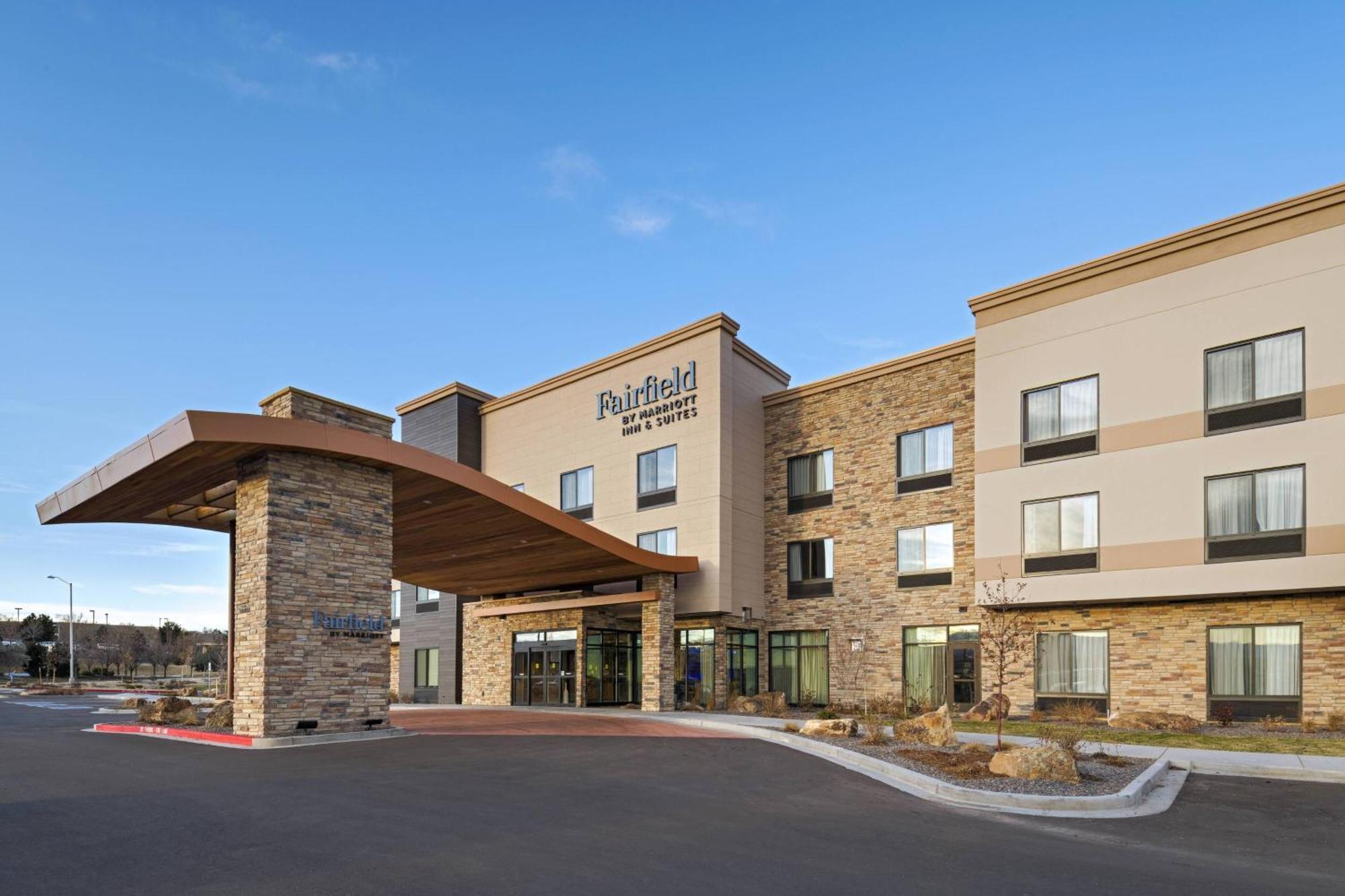 Fairfield Inn & Suites By Marriott Colorado Springs East Exterior photo